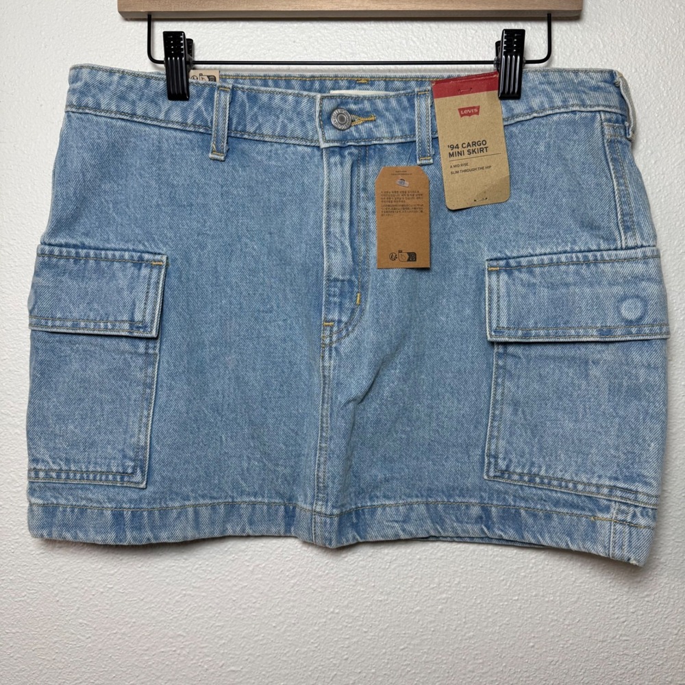 Levis 90's Style Cargo Preppy Mini Shorty Skater Skirt W29 Light Wash Blue Denim
